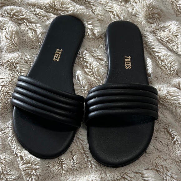 TKEES Shoes - TKEES Black Slide Sandals